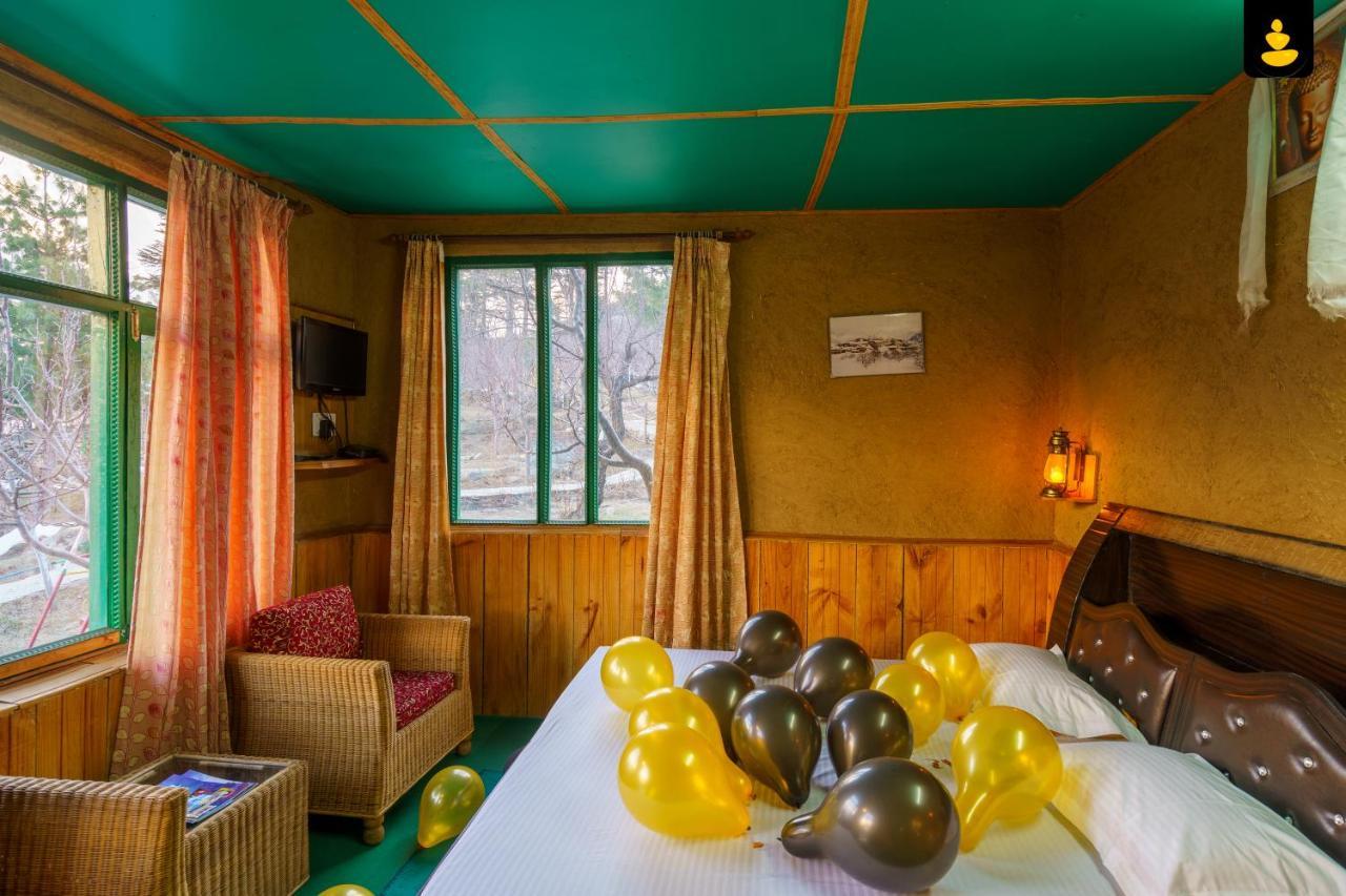 The Monk Campsite By Livingstone Kalpa Esterno foto