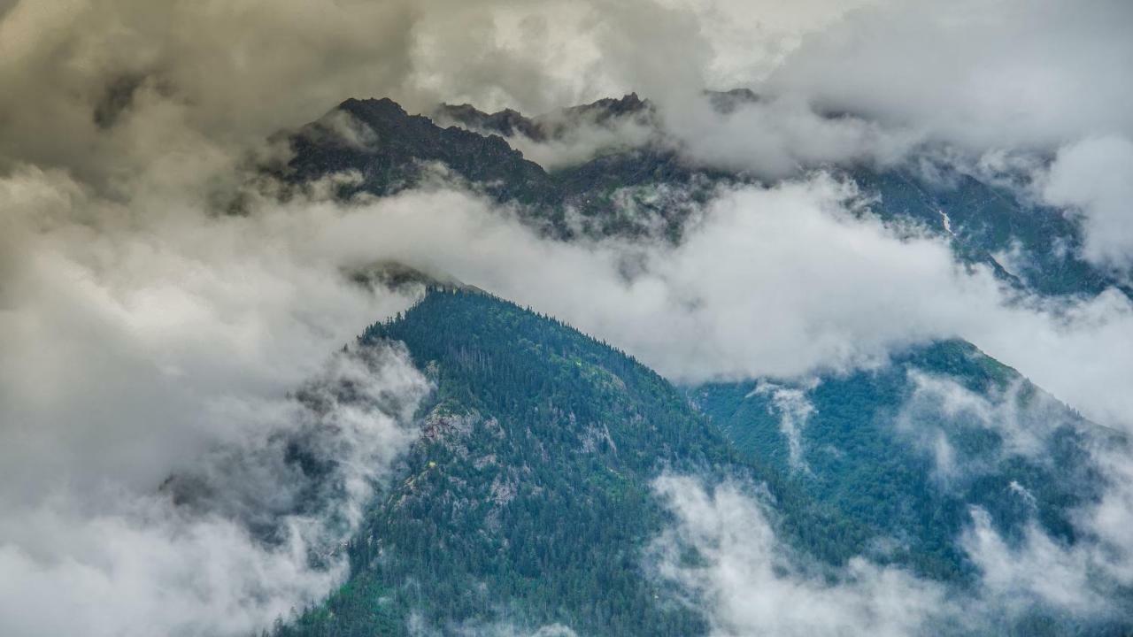 The Monk Campsite By Livingstone Kalpa Esterno foto